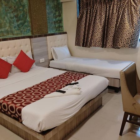 Hotel Golden Park Near Nesco Βομβάη Εξωτερικό φωτογραφία