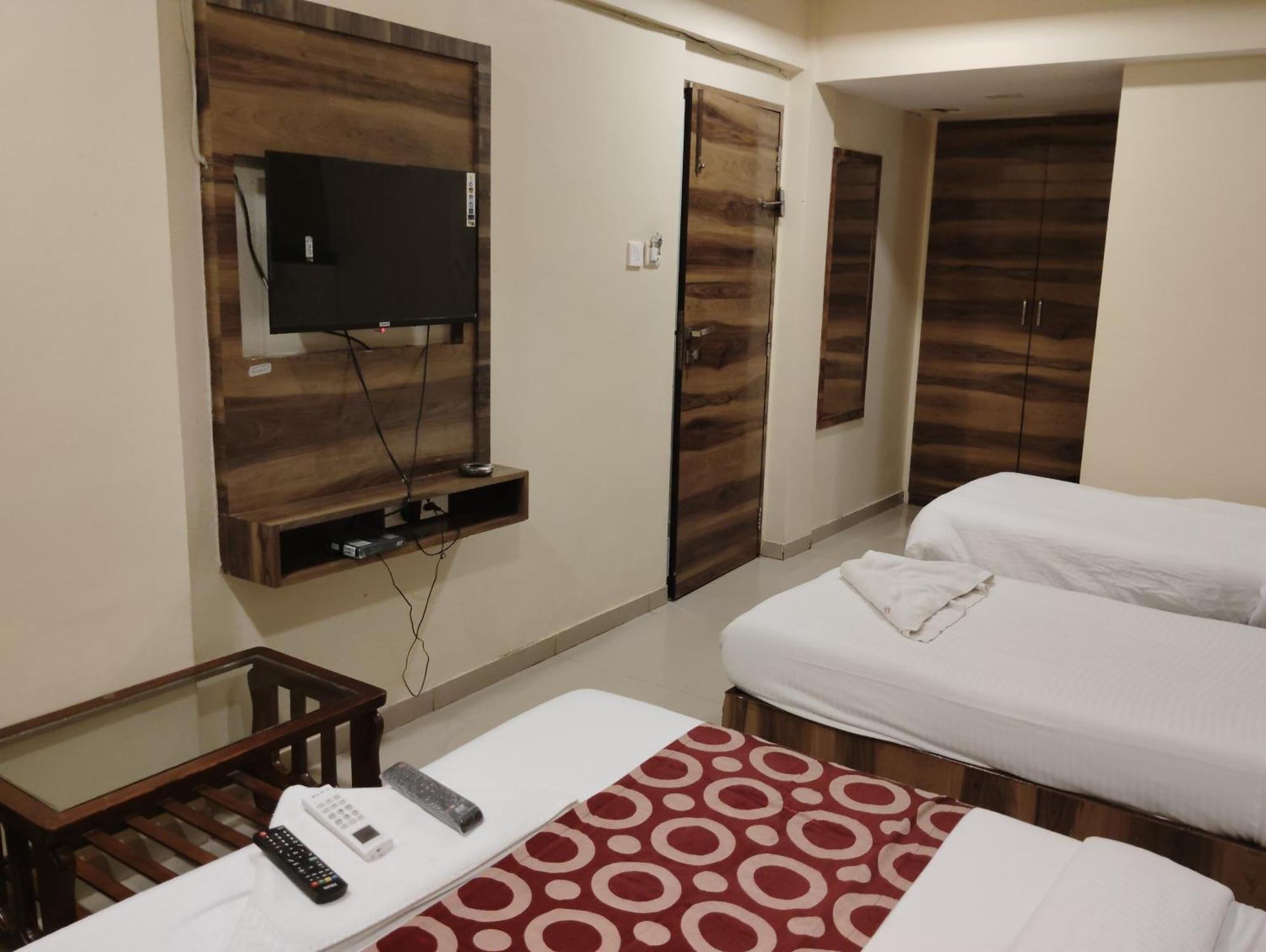 Hotel Golden Park Near Nesco Βομβάη Εξωτερικό φωτογραφία